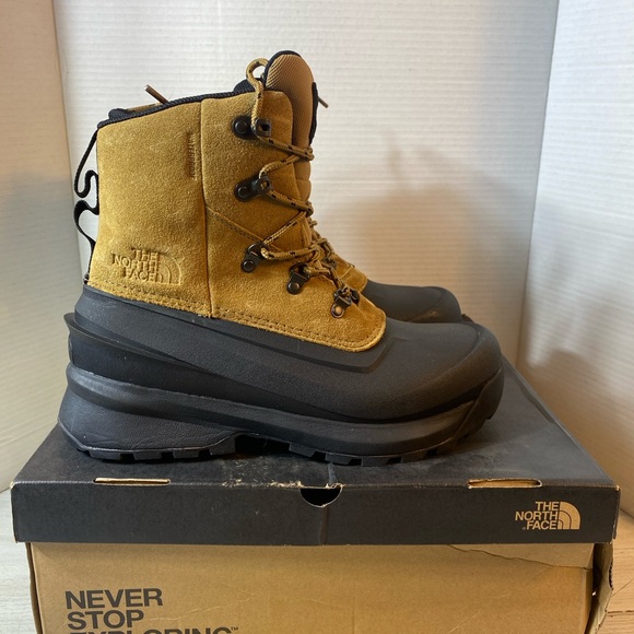 The North Face Chilkat V Lace Waterproof Boots Men's Sz 10 NEW!